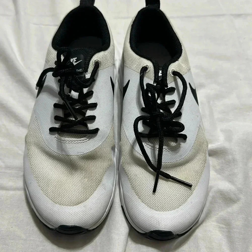 Nike Air Max Thea white black shoes size 6 running / sneakers